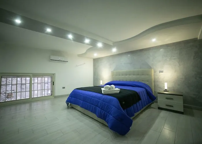 Tribunali Suite 181